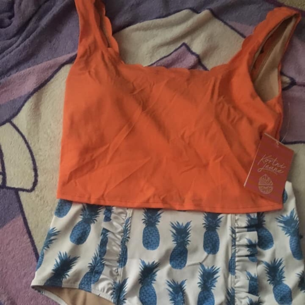 Kortni Jeane Top